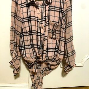 Black and pink plaid Candie’s top, large